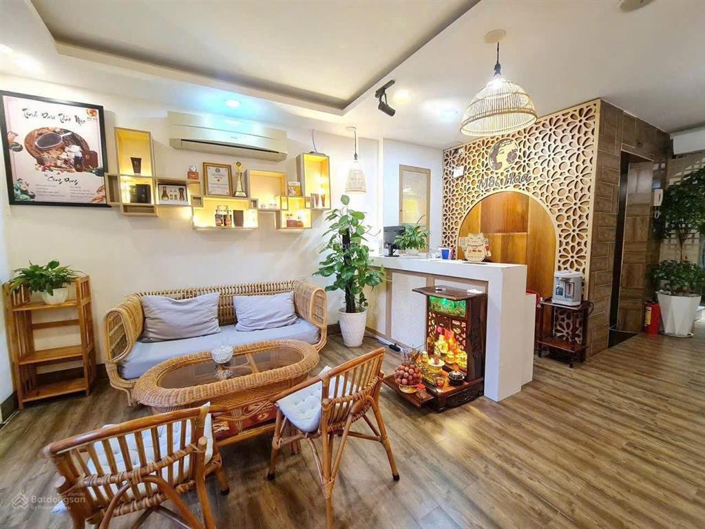 Bán nhà 6 tầng mặt đường trần bình trọng khu bàn cờ nha trang, giá 17 tỷ đang có hđ thuê ổn định