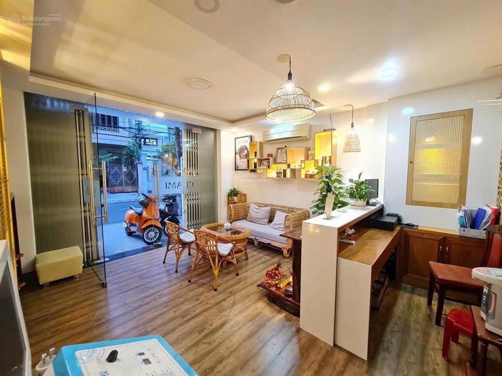 Bán nhà 6 tầng mặt đường trần bình trọng khu bàn cờ nha trang, giá 17 tỷ đang có hđ thuê ổn định