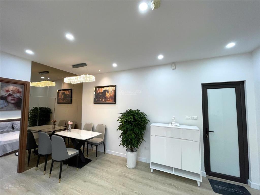 Cần bán căn góc thương mại có sổ hồng chung cư ssh08 view biển 2 phòng ngủ giá 3 tỷ 680 triệu