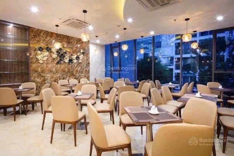 Chuyển nhượng khách sạn mặt 3 sao mặt tiền đường biệt thự  trung tâm phố tây 142,3m2 hơn 80 tỷ
