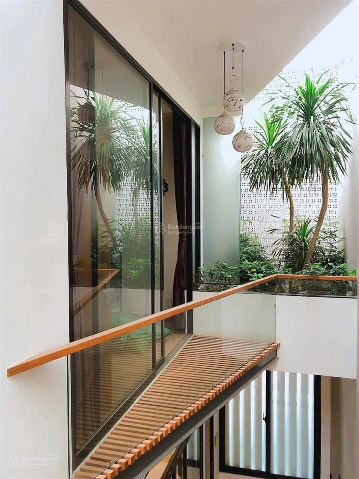 Bán nhà thiết kế đẹp lý thường kiệt, trung tâm chợ đầm. cách biển 5p đi bộ 111m2 giá 21 tỷ