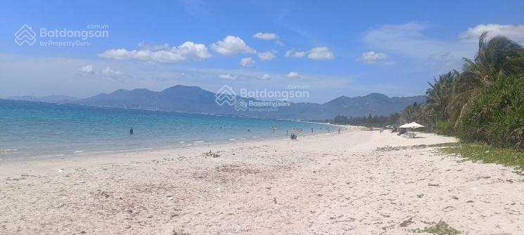 Siêu phẩm lô góc mặt biển dốc lết thủy đầm, 3600m2, 51x70, hướng đông và nam, 25tr/m2