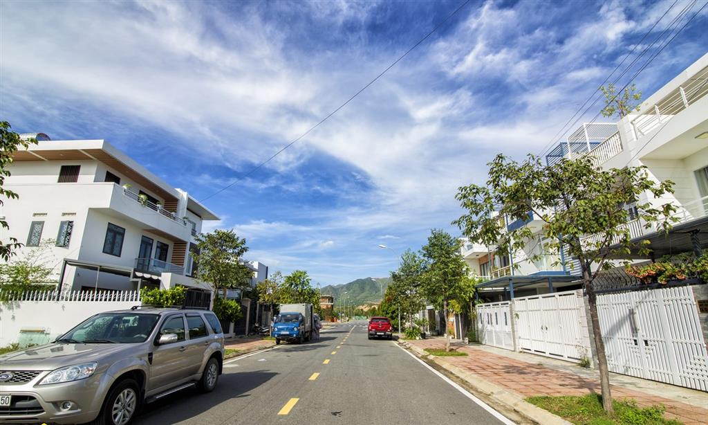 Bán đất mỹ gia gói 5, lk513, hướng đông, lô sạch đẹp, gần cổng chào, đường thông 94, giá 5,6 tỷ
