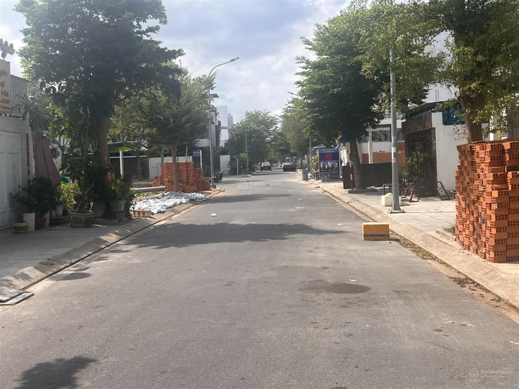 Bán đất mặt tiền đường 94, lk513, lô sạch đẹp, giá 53tr/m2