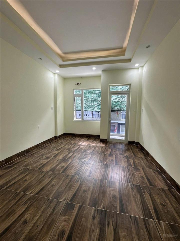 Bán nhà tđc lê hồng phong 2, đối diện công viên, 3 tầng (4x16), 7,75 tỷ.  0905 573 ***