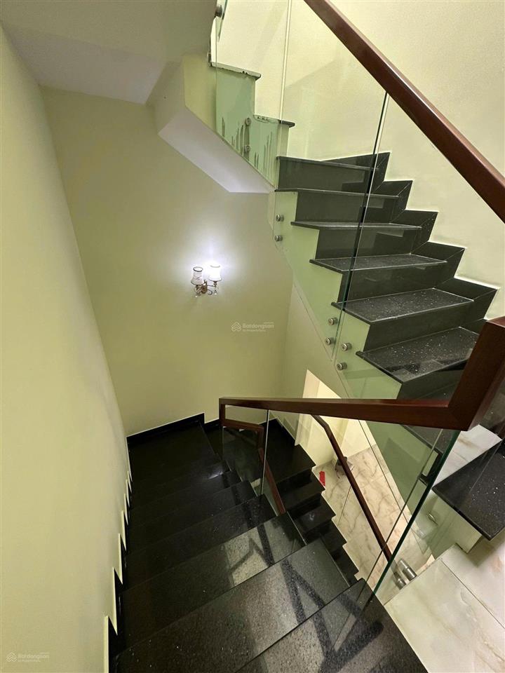 Bán nhà tđc lê hồng phong 2, đối diện công viên, 3 tầng (4x16), 7,75 tỷ.  0905 573 ***