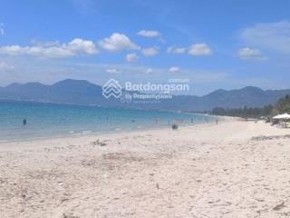 Bán lô góc mặt biển dốc lết, đường 16m và 6m, hướng đông và bắc, 3190m2, có 1500m2 thổ cư