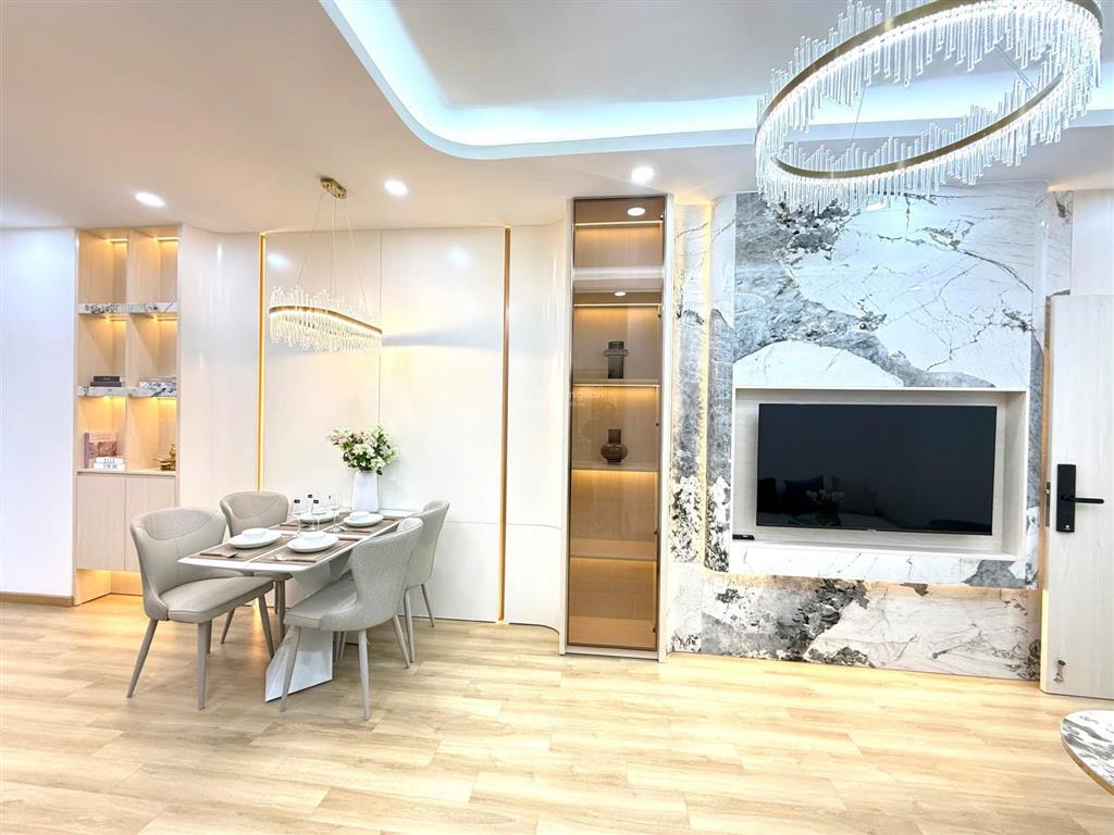 Cần tiền bán gấp căn hộ mường thanh viễn triều  nội thất mới 100% hướng đông nam