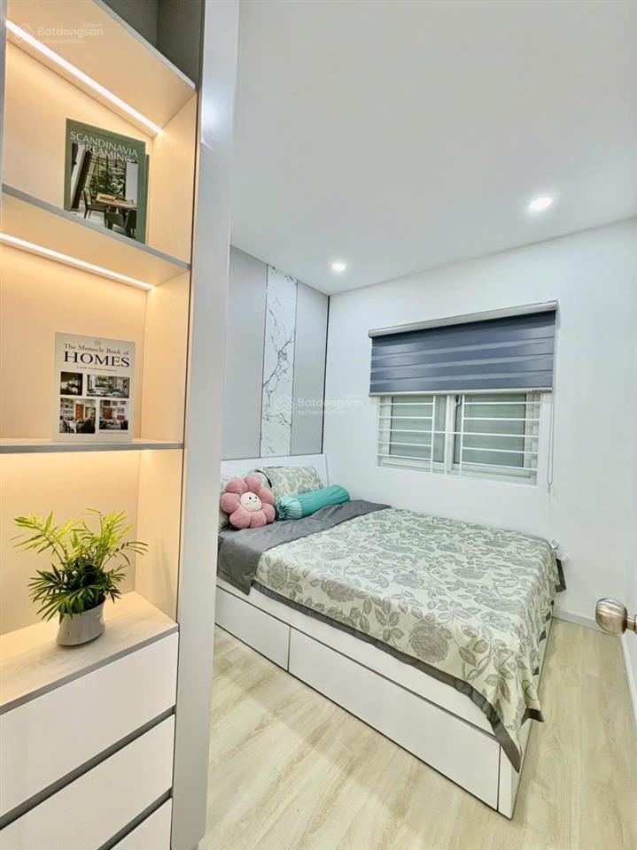 Bán gấp căn hộ view góc biển mường thanh viễn triều nha trang ban công thoáng mát, view xéo biển