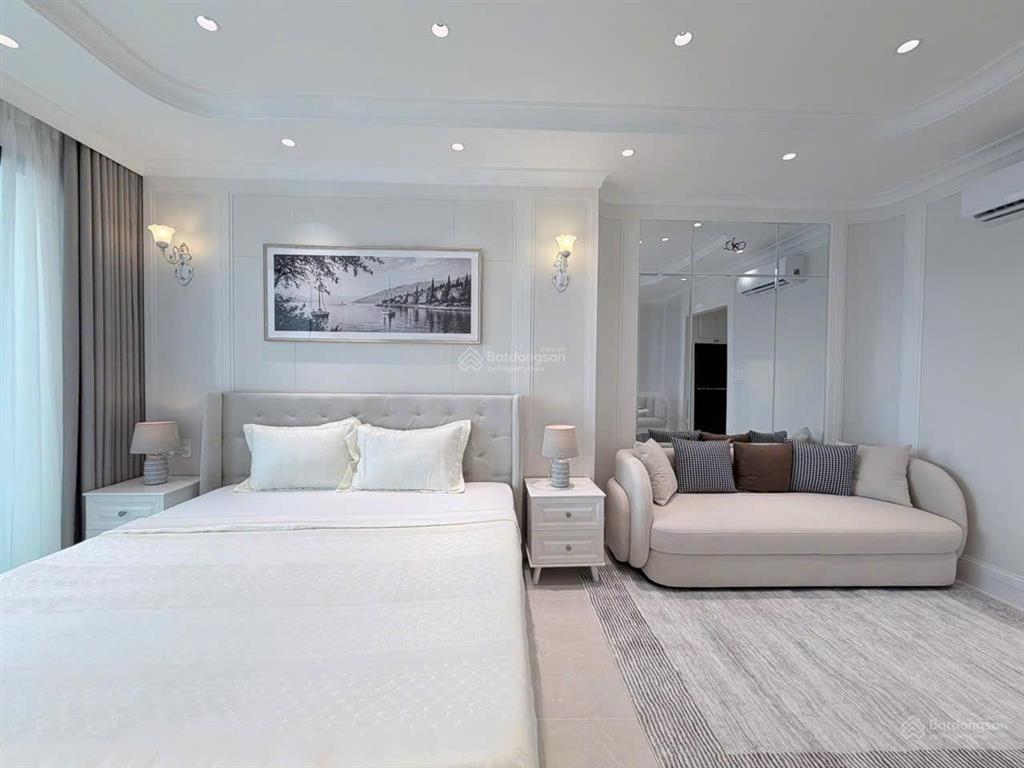 Bán căn hộ nội thất cao cấp, view biển mường thanh khánh hoà ( 04 trần phú )
