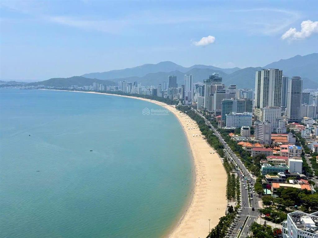 Bán căn hộ nội thất cao cấp, view biển mường thanh khánh hoà ( 04 trần phú )