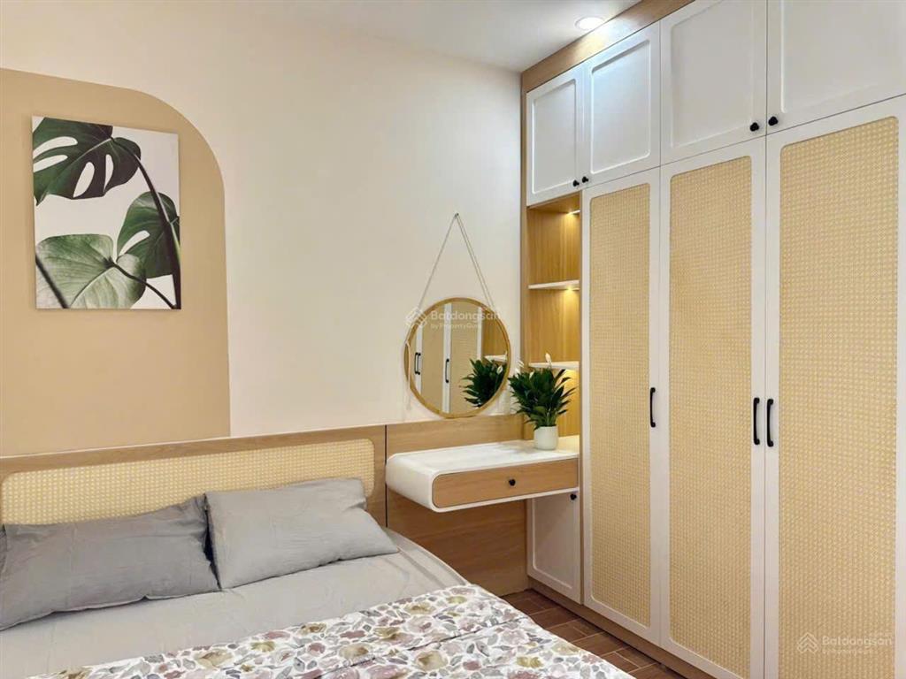 Bán nhà đường ngọc sơn, 2 tầng mới xây, full tất cả nội thất, sẵn dòng tiền cho thuê 2025tr/tháng