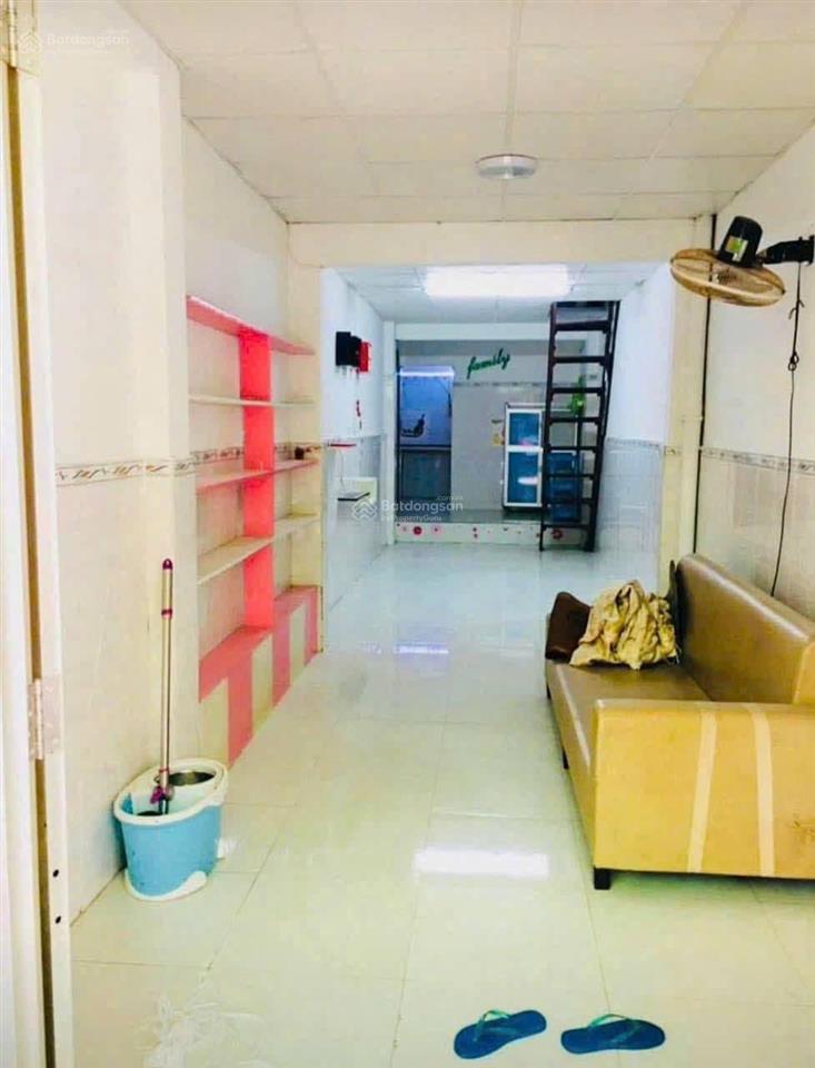 Cần bán thương lượng mạnh, nhà phố sát chợ đồng nai, đường ô tô, gần trường học