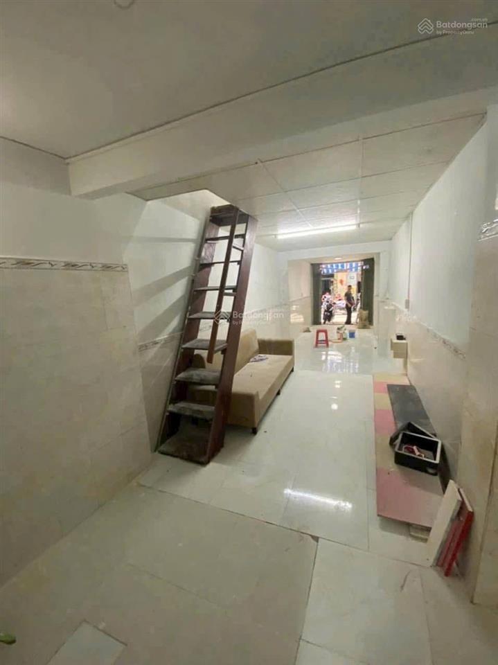 Cần bán thương lượng mạnh, nhà phố sát chợ đồng nai, đường ô tô, gần trường học