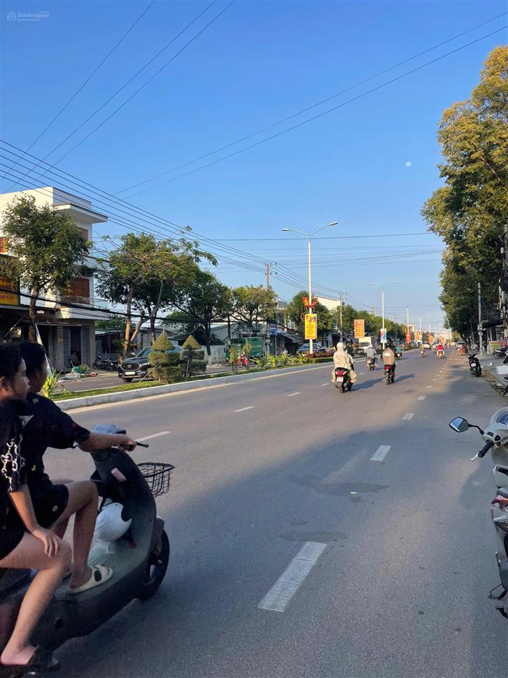 Bán nhà ngang 7m mặt tiền 23/10 vĩnh hiệp, thích hợp kinh doanh, xem ngay