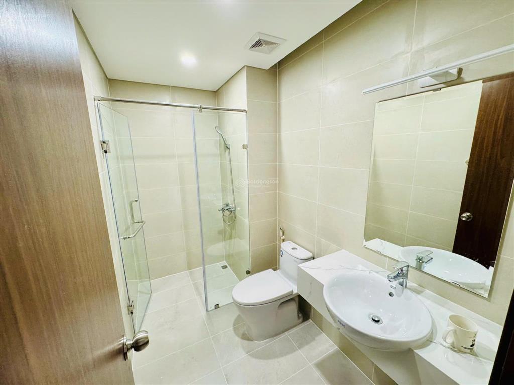 Giá tốt thị trường  chuyển nhượng căn hộ 2 phòng full nội thất dự án ct2 vcn phước long