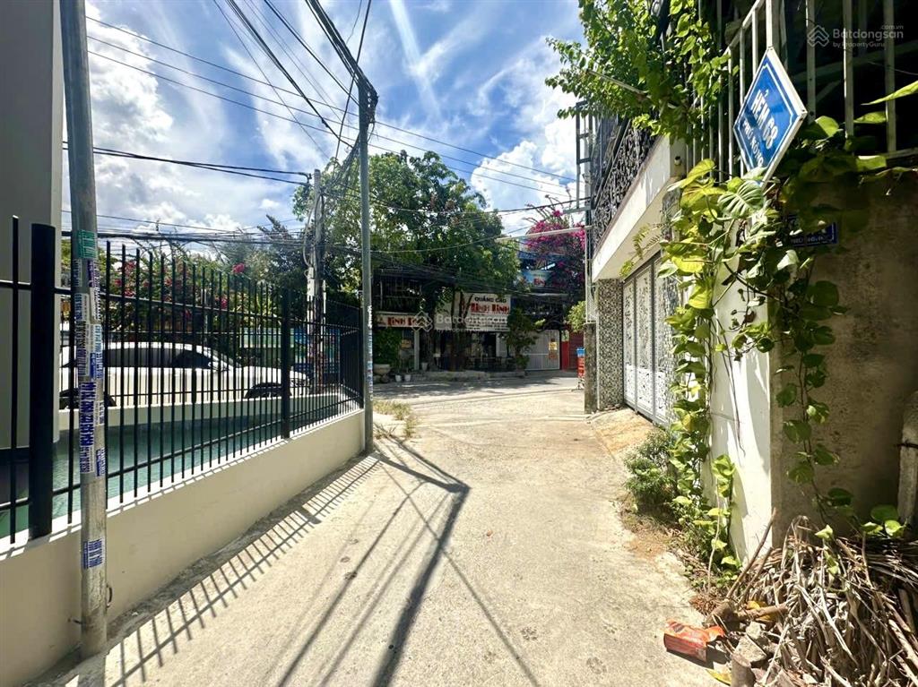 Bán lô đất 72m2 full thổ cư, 2 mặt tiền đẹp, giá rẻ