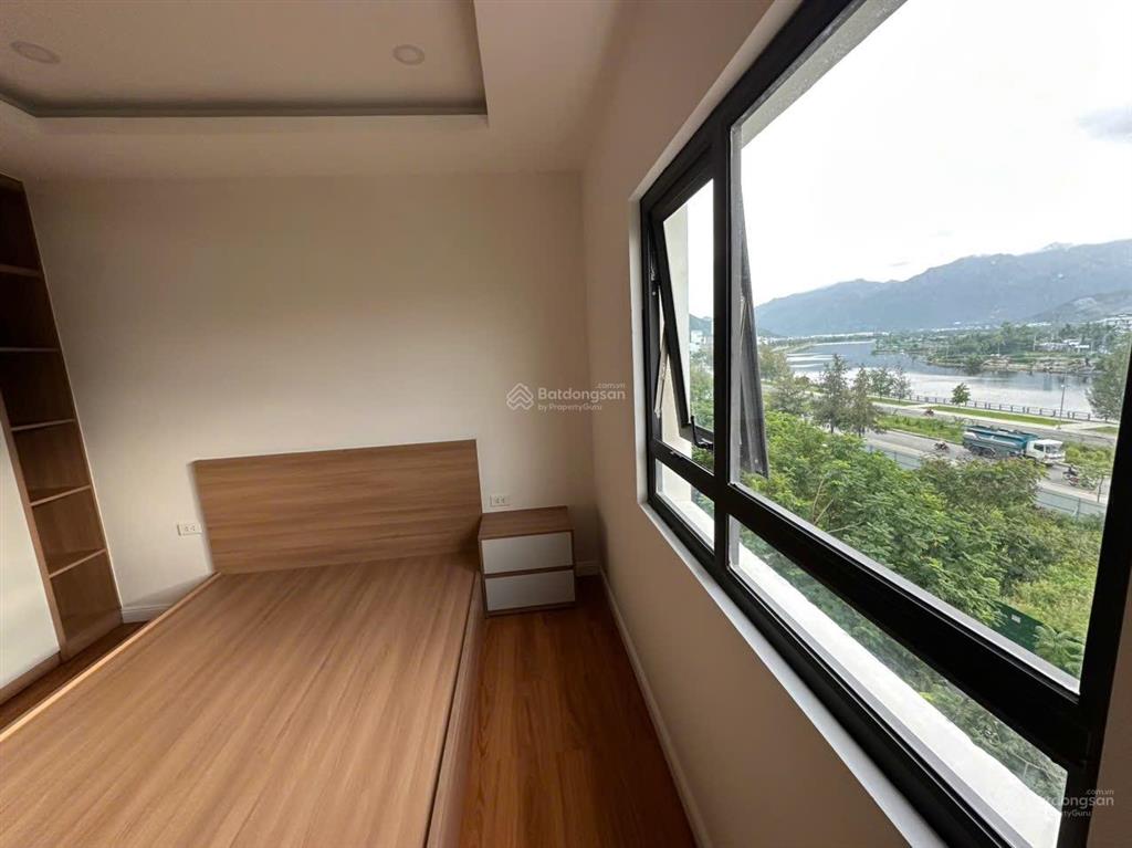 Bán căn hộ 3pn view sông có sổ, sẵn nội thất tại phước hải nha trang, giá tốt!
