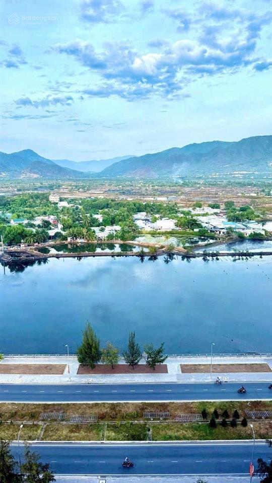 Cho thuê căn hộ chung cư 3pn view sông vào ở ngay