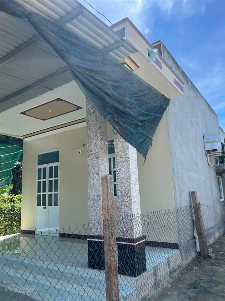 Bán nhà trước mặt khu công nghiệp ninh thọ giá rẻ