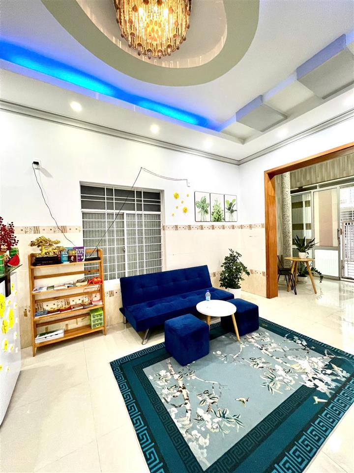 Cho thuê nguyên căn homestay có 5 phòng ngủ sát biển