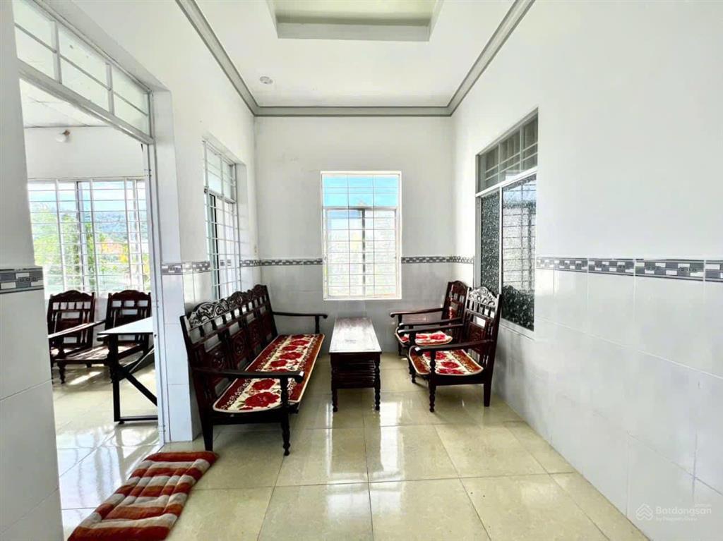 Cho thuê nguyên căn homestay có 5 phòng ngủ sát biển