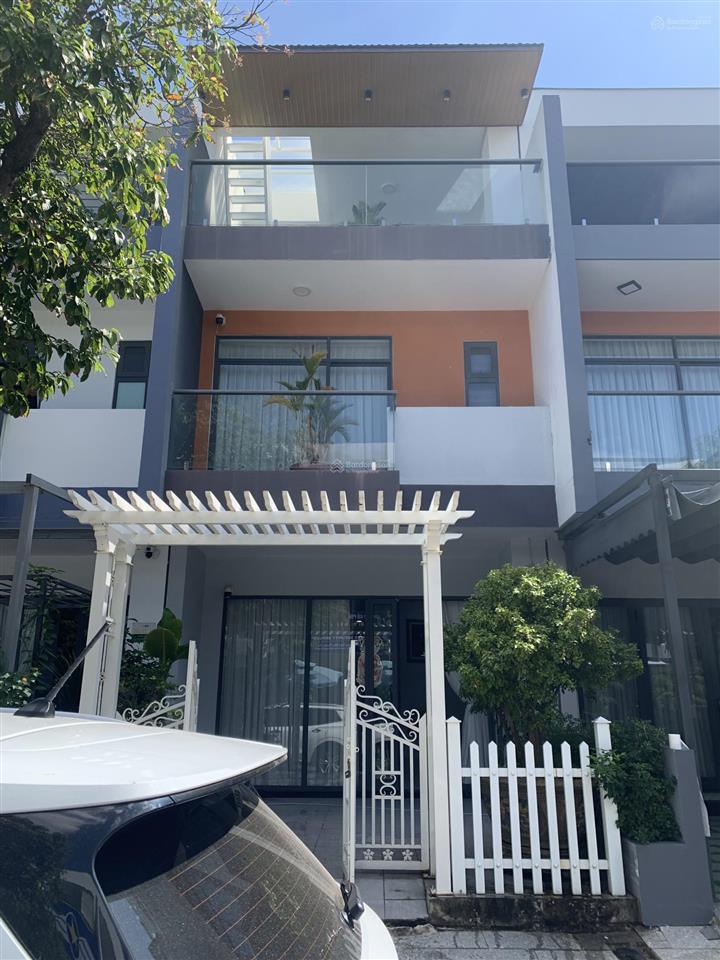 Cho thuê nhà mỹ gia gói 8, ngay cổng bảo vệ, đầy đủ nội thất, nhà mới