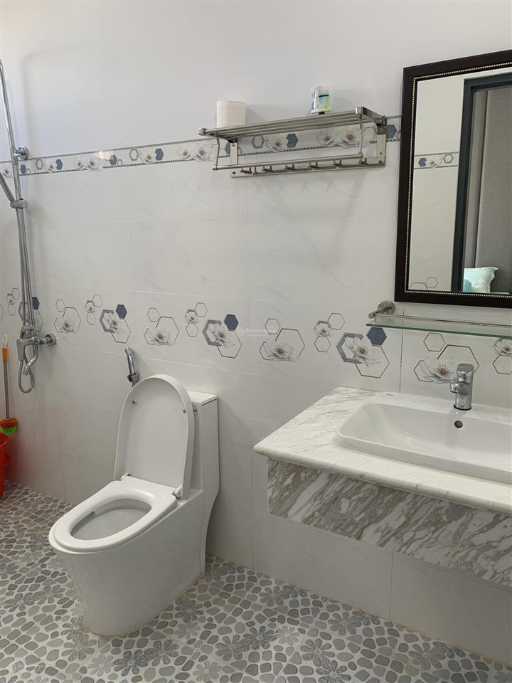 Cho thuê nhà mỹ gia gói 8, ngay cổng bảo vệ, đầy đủ nội thất, nhà mới