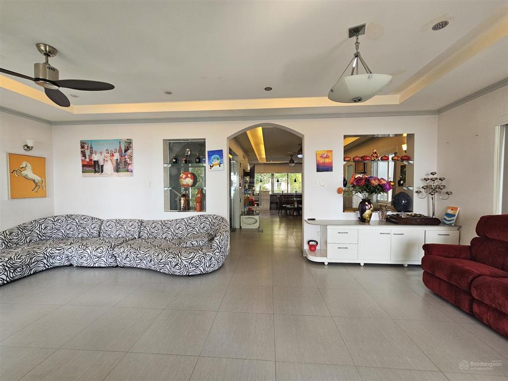 Bán biệt thự vip trực diện bãi tắm kđt biển an viên, 300m2, nhà 4 tầng, full nội thất, sổ lâu dài