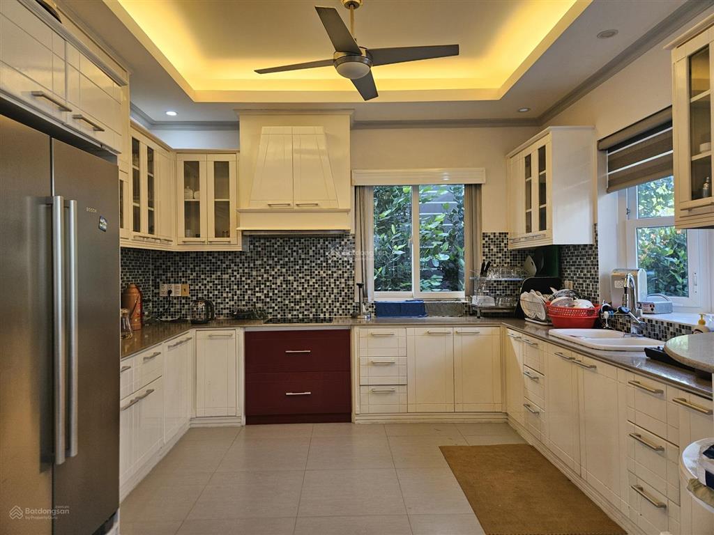 Bán biệt thự vip trực diện bãi tắm kđt biển an viên, 300m2, nhà 4 tầng, full nội thất, sổ lâu dài