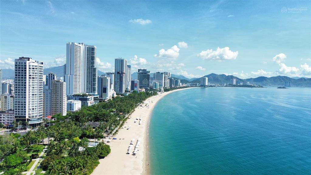 Cần bán căn biệt thự view biển, 3 tầng, 420m2 tại khu ocean front anh nguyễn, sổ đỏ lâu dài