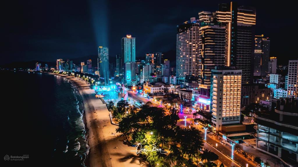 Cần bán căn biệt thự view biển, 3 tầng, 420m2 tại khu ocean front anh nguyễn, sổ đỏ lâu dài