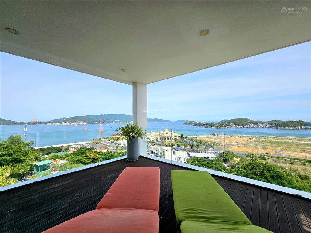 Cần bán căn biệt thự view biển, 3 tầng, 420m2 tại khu ocean front anh nguyễn, sổ đỏ lâu dài