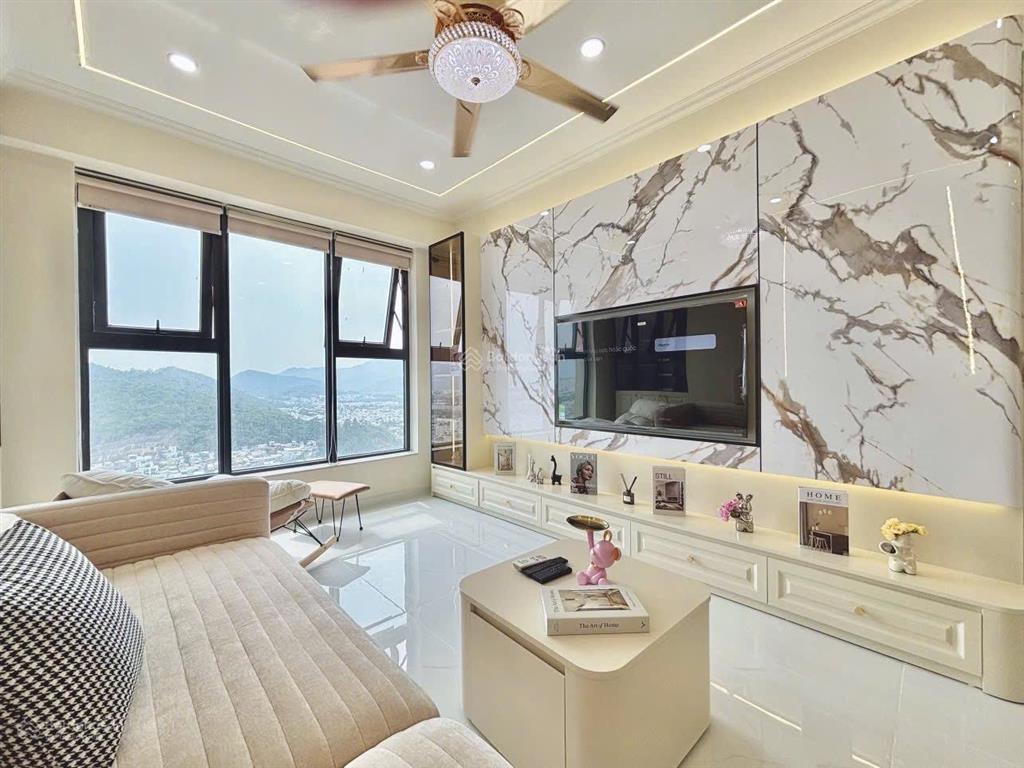 Căn hộ 75m2 siêu đẹp ngay mặt biển hon chồng mường thanh viễn triều nha trang ,  vân 0989 880 ***