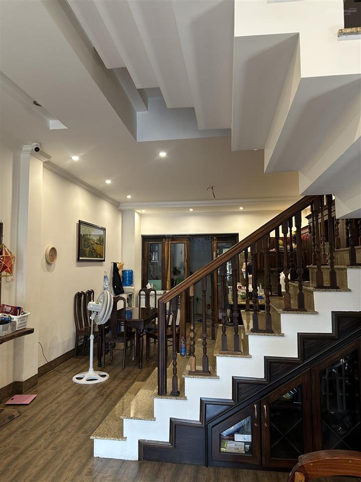 Cần bán nhà đẹp mỹ gia đường chính rộng 27m giá tốt.  0898 368 ***