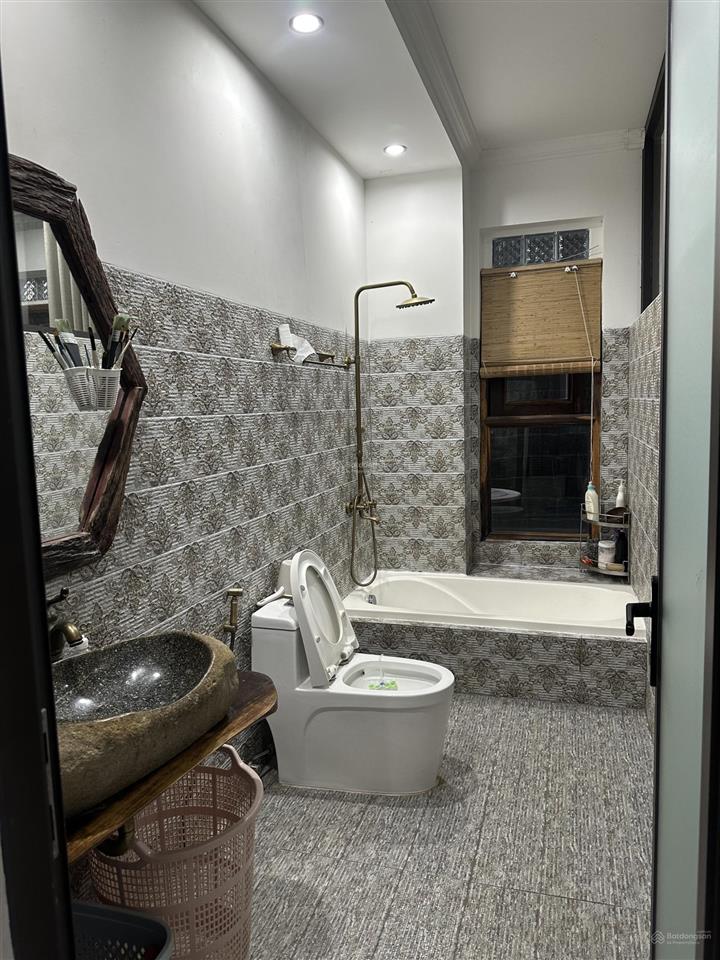 Cần bán nhà đẹp mỹ gia đường chính rộng 27m giá tốt.  0898 368 ***