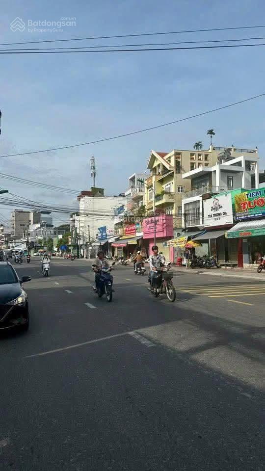 Bán nhà 3 tầng mặt tiền kinh doanh 2/4 phường bắc nha trang