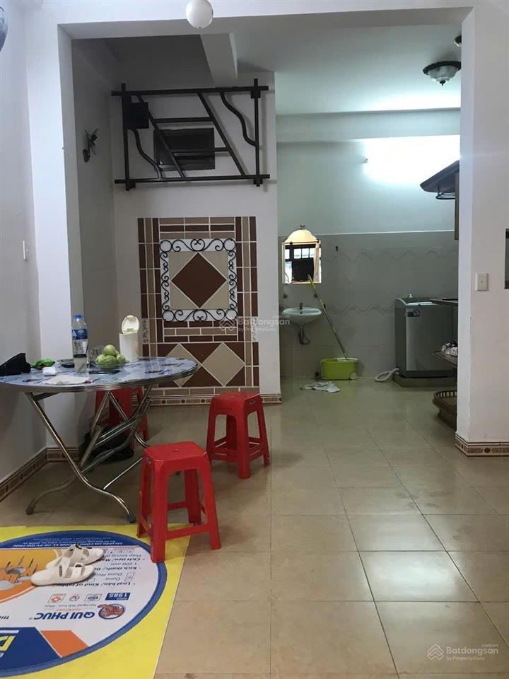 Bán nhà 2 tầng hẻm ô tô đặng tất nha trang gần biển