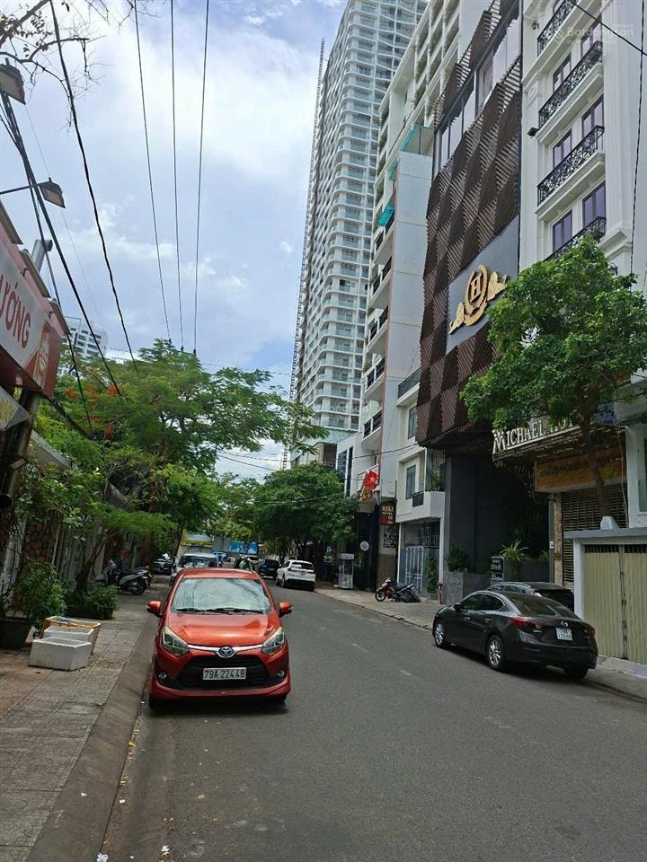 Bán nhà 7 tầng đường trần văn ơn trung tâm phố biển nha trang