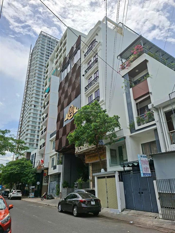 Bán nhà 7 tầng đường trần văn ơn trung tâm phố biển nha trang