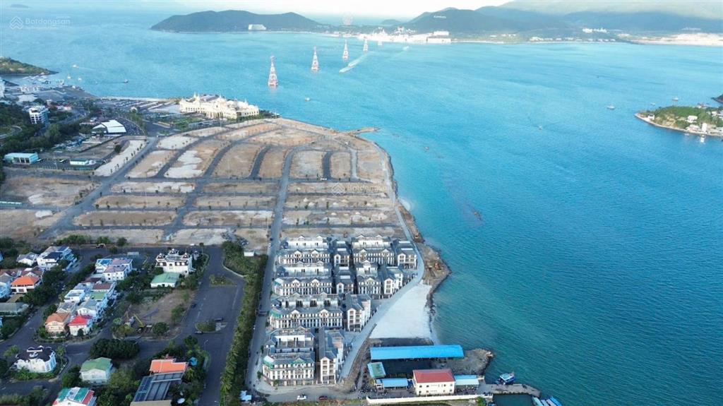 Bán lô đất 2 mặt tiền khu đô thị biển an viên nha trang
