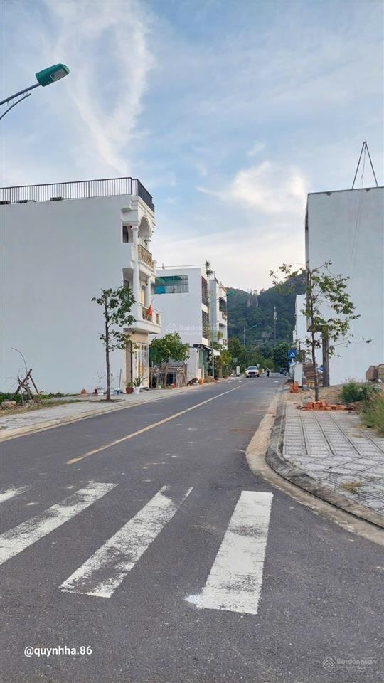Bán đất khu đô thị nam vĩnh hải, nha trang. dt 102,5m2 (ngang 5m) h. bắc  giá 39,8 tr/m2.