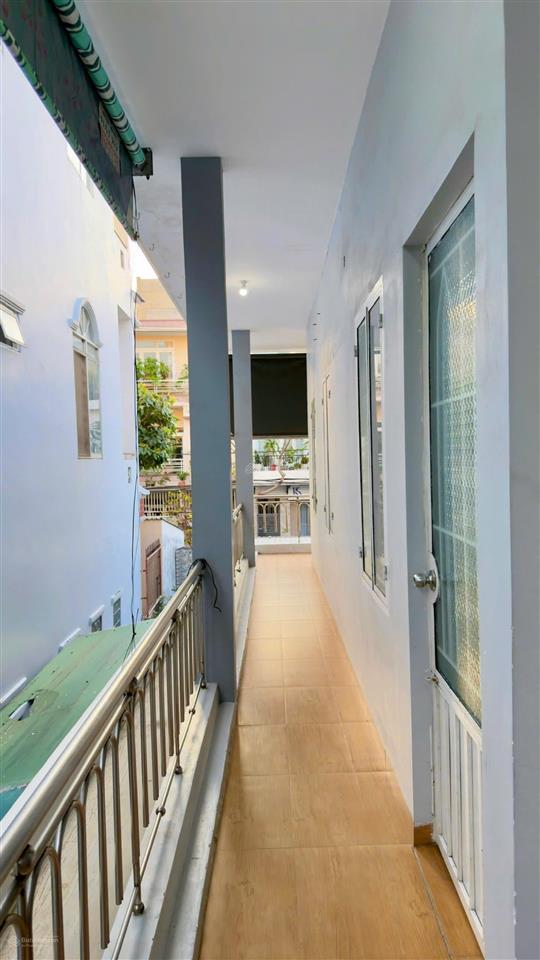 Bán nhà 2 tầng gần biển đường dương hiến quyền, bắc nha trang. dt 165m2 (ngang 6,95m) giá 110tr/m2