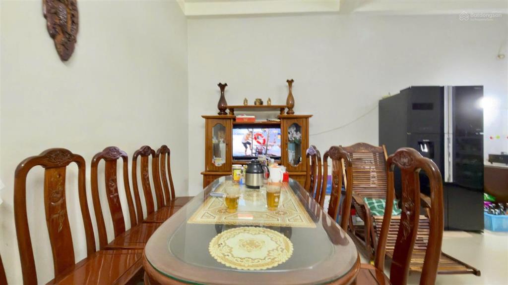 Bán nhà 2 tầng gần biển đường dương hiến quyền, bắc nha trang. dt 165m2 (ngang 6,95m) giá 110tr/m2