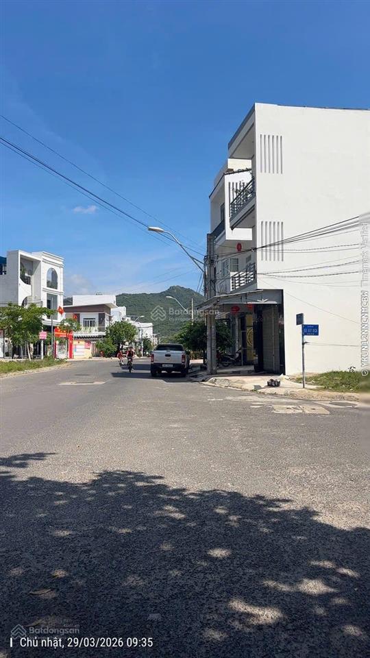 Cần bán 4,66 tỷ lô đất đẹp đường ngô văn sở, bắc nha trang. dt 66,58m2 (ngang 4m) gần bãi tắm biển