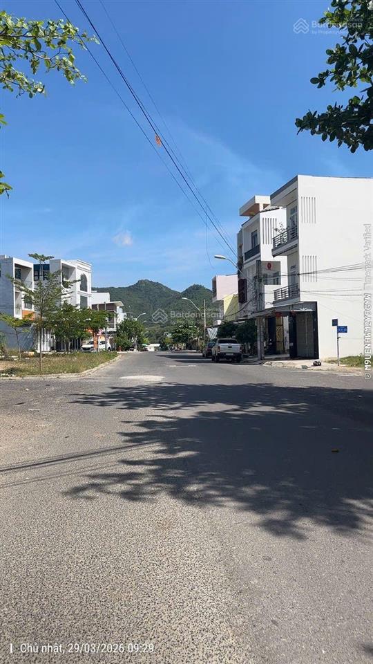 Cần bán 4,66 tỷ lô đất đẹp đường ngô văn sở, bắc nha trang. dt 66,58m2 (ngang 4m) gần bãi tắm biển