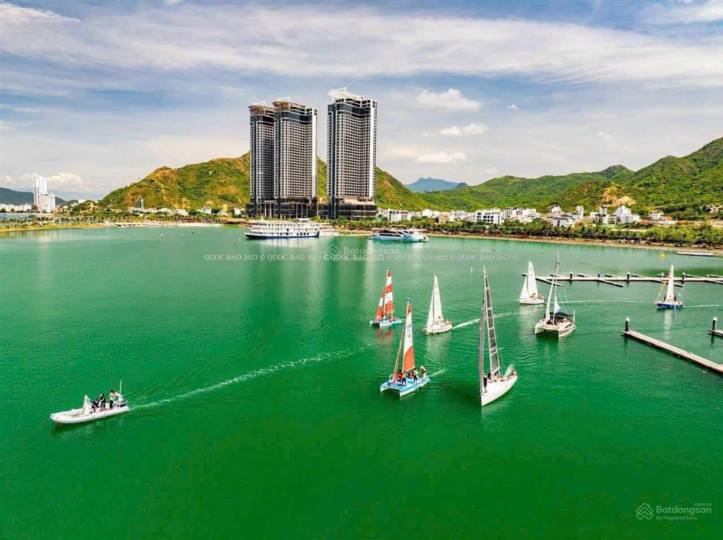 Cần bán lô đất biệt thự đường phạm văn đồng, p. bắc nha trang. dt 289m2  giá 67tr/m2 (~ 19,363 tỷ)