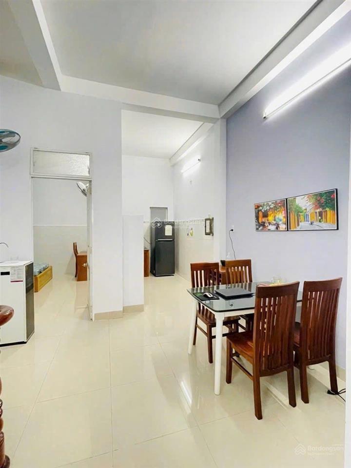 Bán nhà 2 tầng, dt 90m2, giá 4,65 tỷ. đường đặng lộ, bắc nha trang. nhà gần biển, gần chợ vĩnh hải.