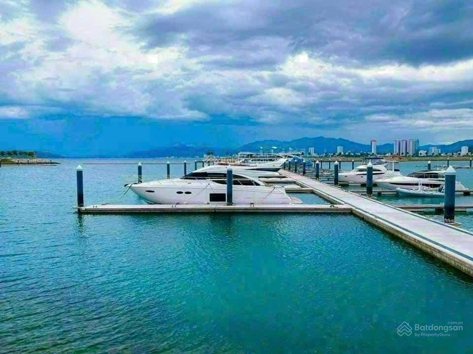 Bán đất rẻ 266m2  giá 55tr/m. đường huỳnh văn nghệ, vĩnh hoà, bắc nha trang. vị trí vip gần biển.