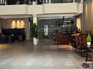 Bán nhà 3 tầng đường 2/4  bắc nha trang. dt 123,5m2  giá 17 tỷ. vị trí vip kdbb gần đh nha trang